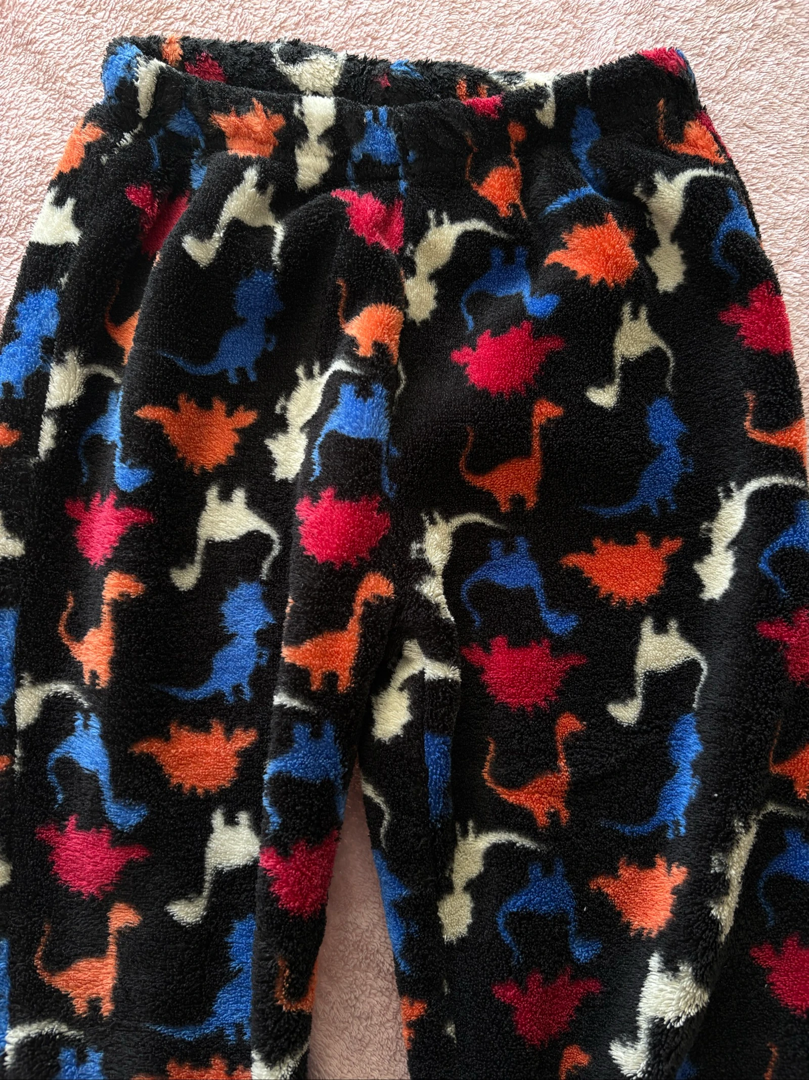 Jongens fleece pyjamabroek 6 jaar zwart dinosaurus Tissaia – photo 3